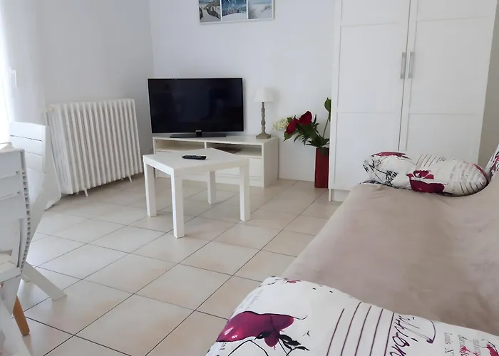 Ferienhaus A L'ombre De L'albizia - *